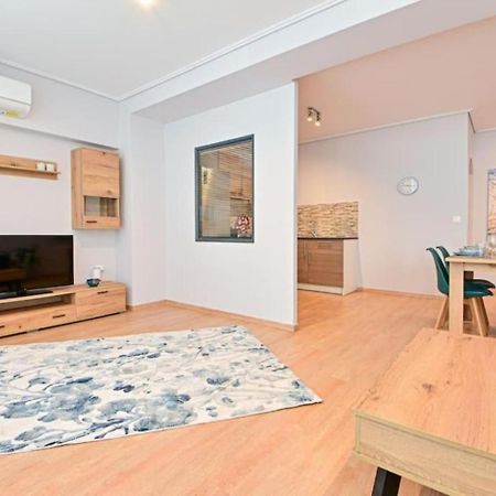 Cozy Apartment Located On Piraeus Port Area- Εξωτερικό φωτογραφία