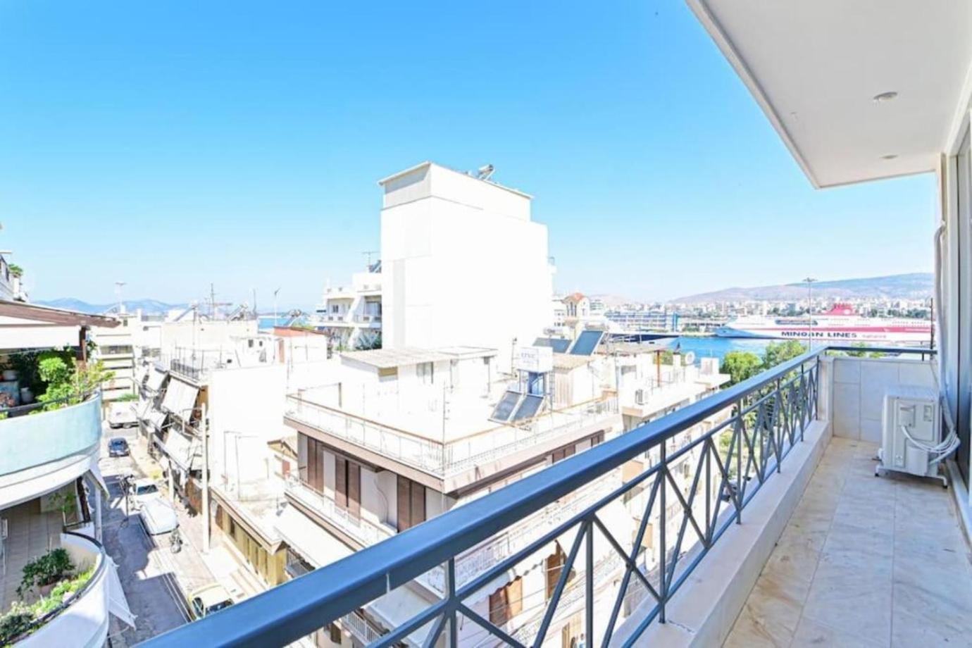 Cozy Apartment Located On Piraeus Port Area- Εξωτερικό φωτογραφία